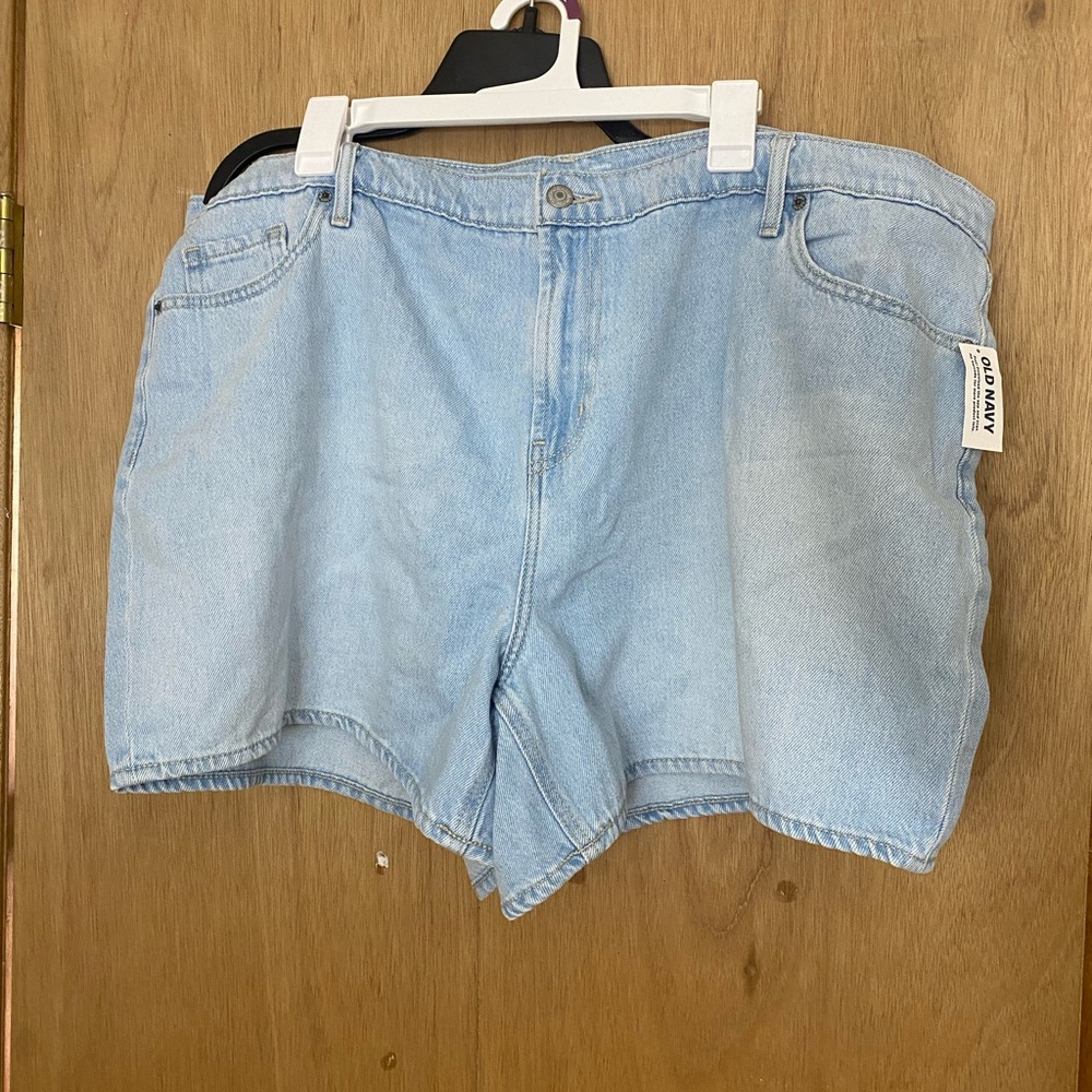 Old Navy Light Wash Baggy Jean Shorts